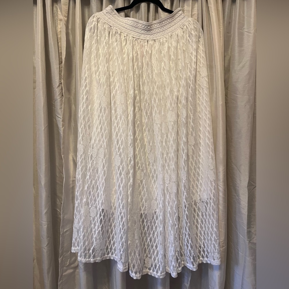 White lace maxi skirt